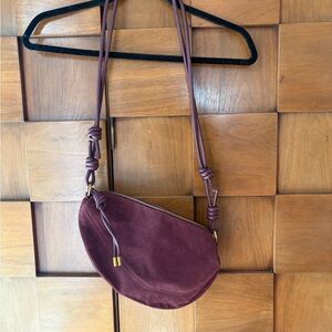 🌸 Women’s Crossbody Bag in Burgundy